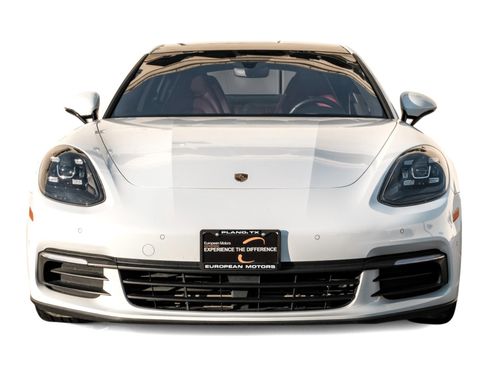 Used 2018 Porsche Panamera image 5