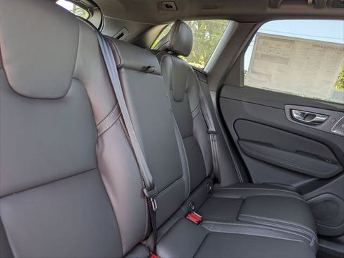 New 2026 Volvo XC60 T8 Ultra w/ Climate Package PRO AWD/4WD image 13