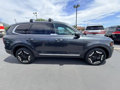 Used 2023 Kia Telluride S w/ S Sunroof Package AWD/4WD image 2