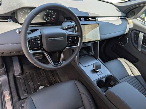 New 2026 Land Rover Discovery Sport Landmark AWD/4WD image 4
