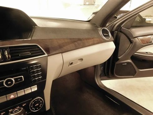 Used 2015 Mercedes-Benz C 250 Coupe image 30