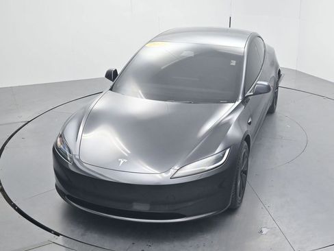 Used 2025 Tesla Model 3 Long Range image 50