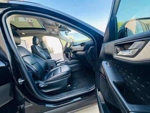 Used 2020 Ford Escape SEL FWD image 25