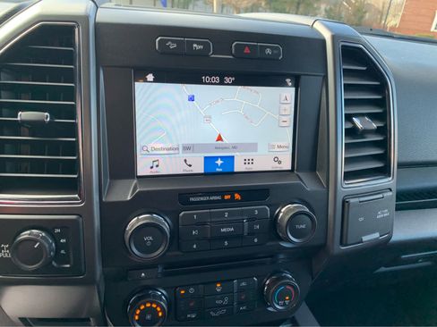 Used 2018 Ford F150 XLT w/ Equipment Group 302A Luxury image 17