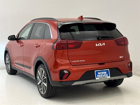 Used 2022 Kia Niro Touring Special Edition image 8