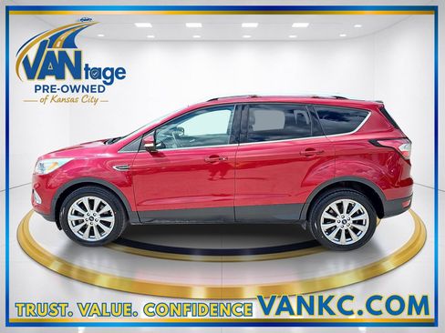 Used 2018 Ford Escape Titanium AWD/4WD image 10