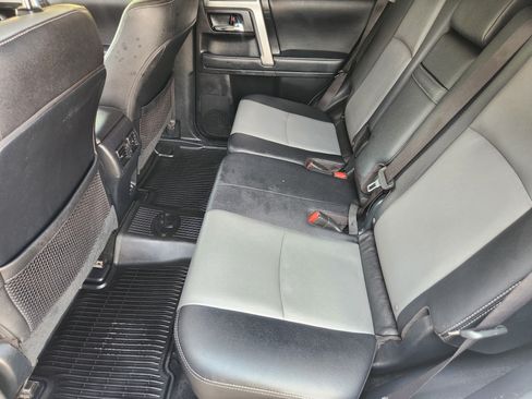 Used 2022 Toyota 4Runner SR5 Premium w/ Moonroof Package RWD image 20