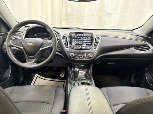 Used 2016 Chevrolet Malibu LT image 15