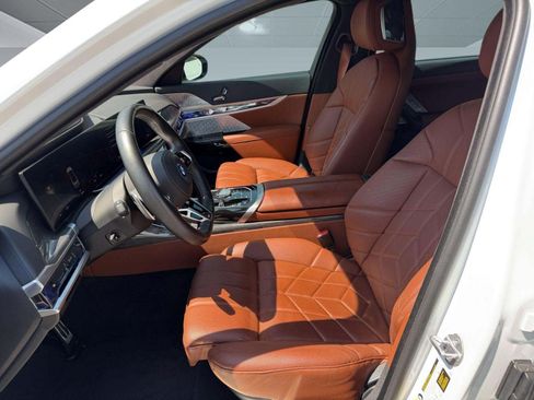 Certified 2024 BMW i7 M70 w/ Executive Package AWD/4WD image 5