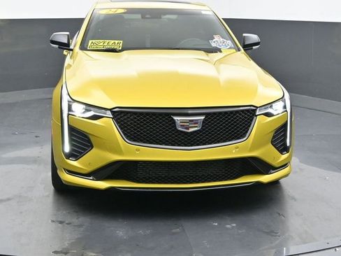 Used 2024 Cadillac CT4 V w/ LPO, ONYX Package image 4