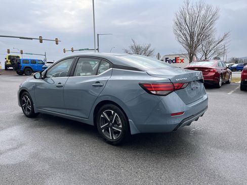 Used 2025 Nissan Sentra SV w/ Trunk Package image 6