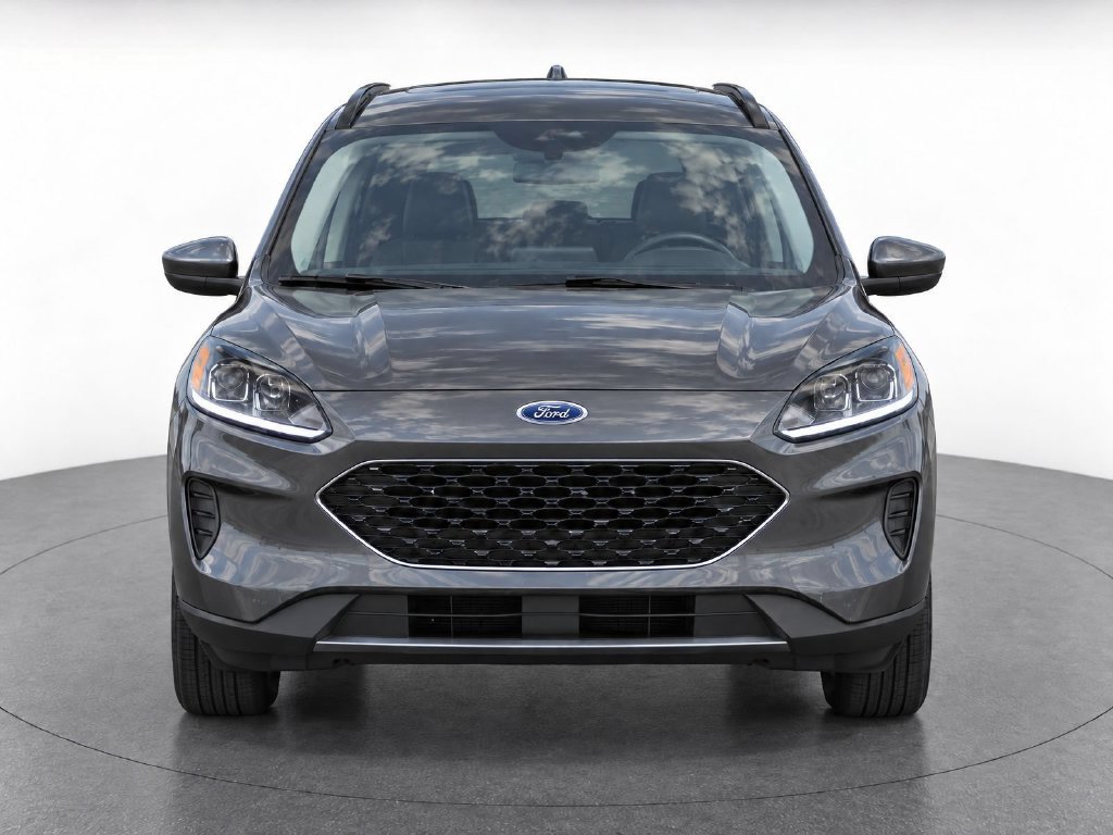 Used 2020 Ford Escape SE FWD image 2