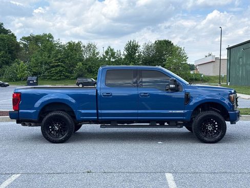 Used 2022 Ford F250 Lariat w/ Black Appearance Package AWD/4WD image 8