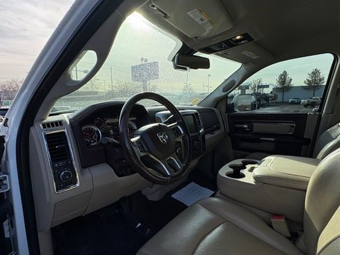 Used 2016 RAM 2500 Laramie w/ Convenience Group image 15