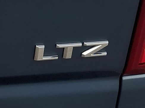 Used 2024 Chevrolet Silverado 2500 LTZ w/ LTZ Plus Package image 29