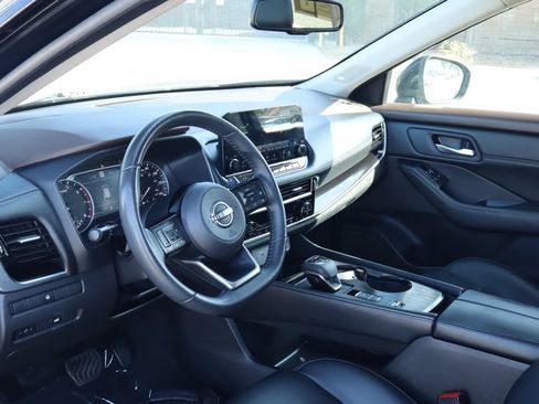 Used 2023 Nissan Rogue SL w/ SL Premium Package FWD image 17