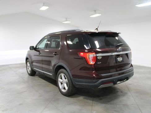 Used 2019 Ford Explorer XLT w/ Equipment Group 202A image 7