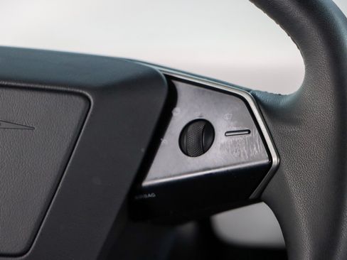 Used 2024 Tesla Cybertruck AWD Crew Cab image 14