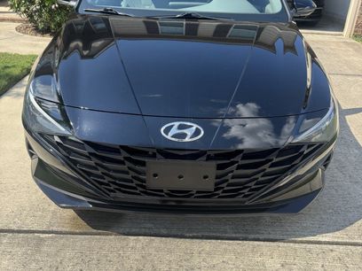 Used 2021 Hyundai Elantra SE