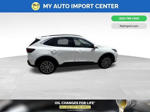 Used 2025 Ford Escape SE FWD image 5