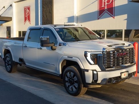 Used 2024 GMC Sierra 3500 Denali w/ Denali Reserve Package image 57