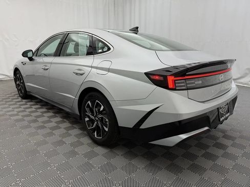 Used 2025 Hyundai Sonata SEL FWD image 5