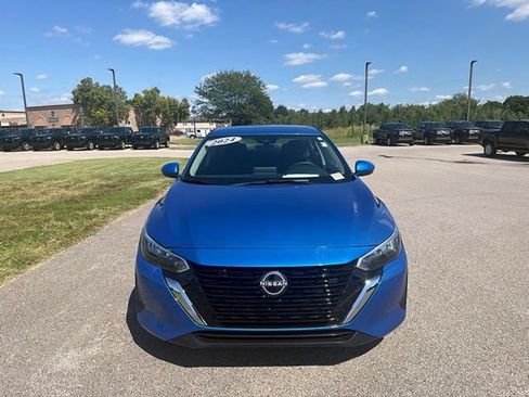 Used 2024 Nissan Sentra SV FWD image 7