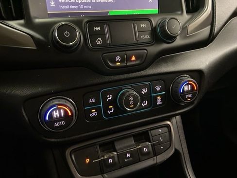 Used 2024 GMC Terrain AT4 w/ Tech Package image 57