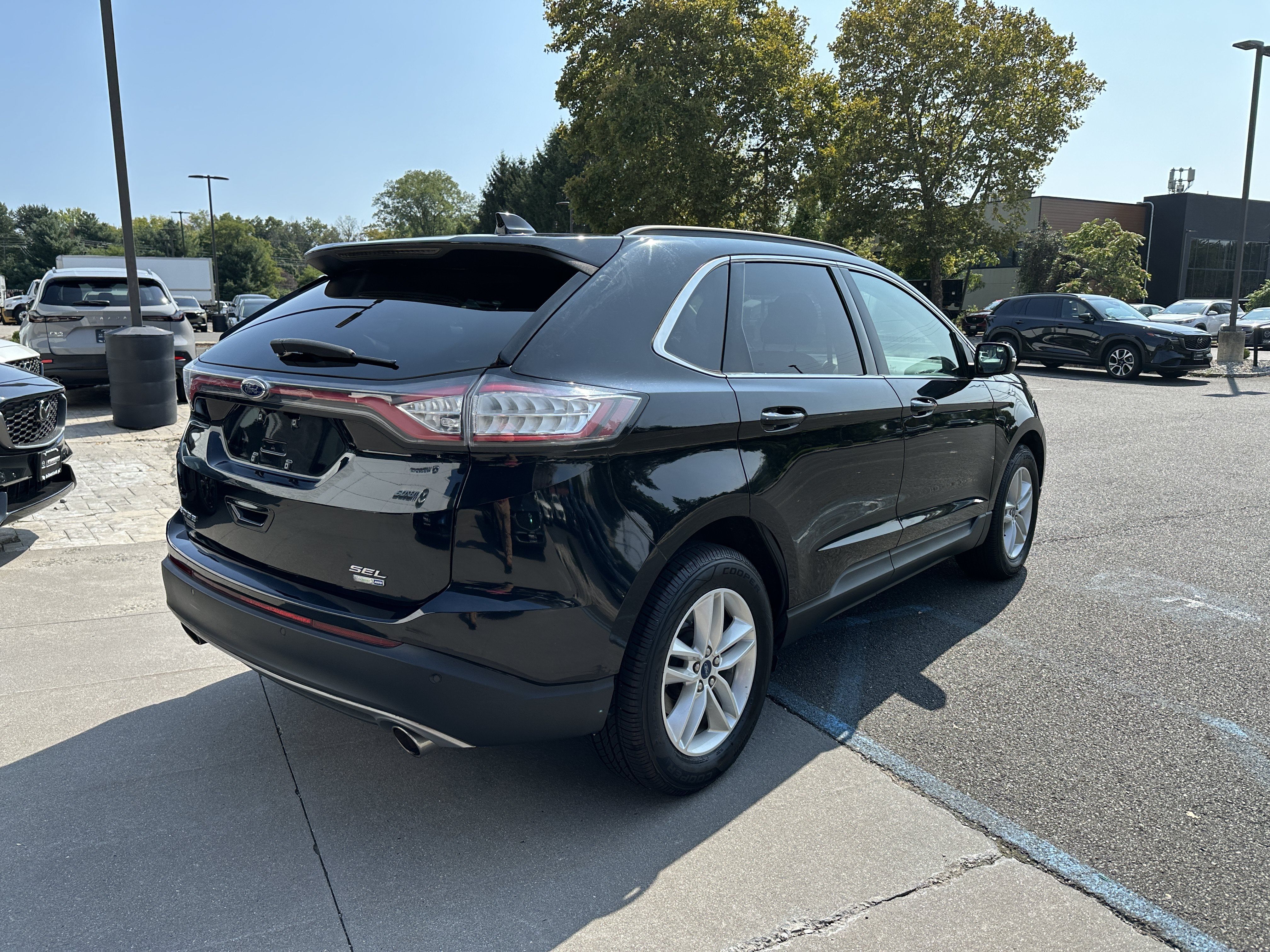 Used 2018 Ford Edge SEL w/ Equipment Group 201A AWD/4WD image 8