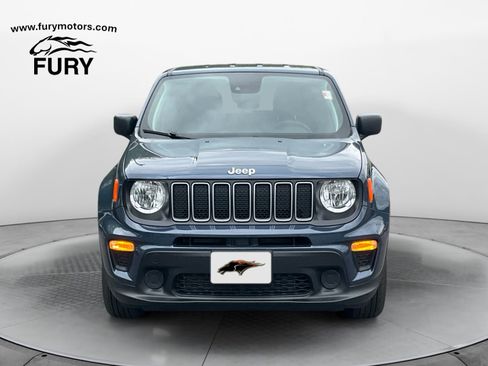 Used 2023 Jeep Renegade Latitude AWD/4WD image 8