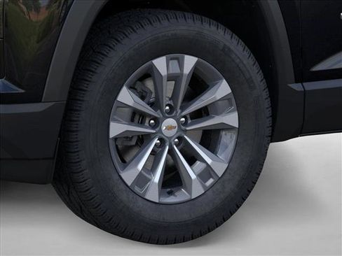New 2026 Chevrolet Equinox LT w/ Safety and Technology Package FWD image 9