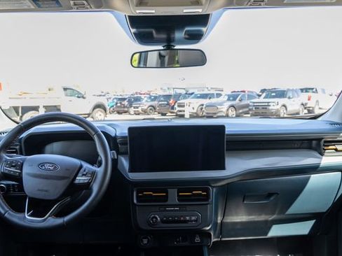 Used 2025 Ford Maverick Tremor AWD/4WD image 14