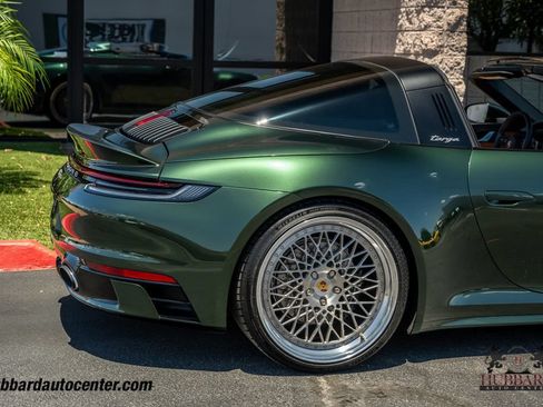 Used 2024 Porsche 911 AWD/4WD image 35