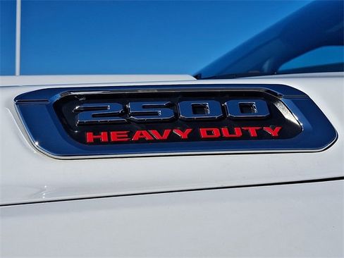 Used 2024 RAM 2500 Tradesman w/ Chrome Appearance Group image 29
