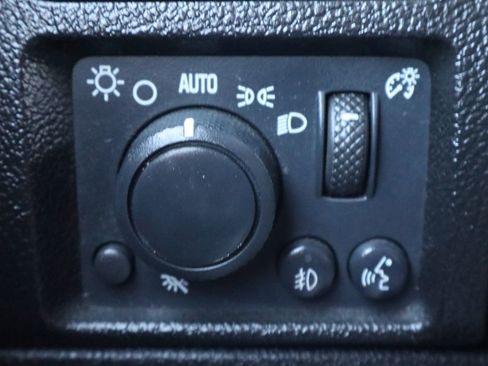 Used 2006 HUMMER H3 w/ Chrome Appearance Package image 29