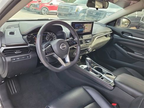 Used 2023 Nissan Altima 2.0 SR image 10