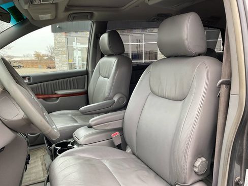 Used 2004 Toyota Sienna XLE image 15