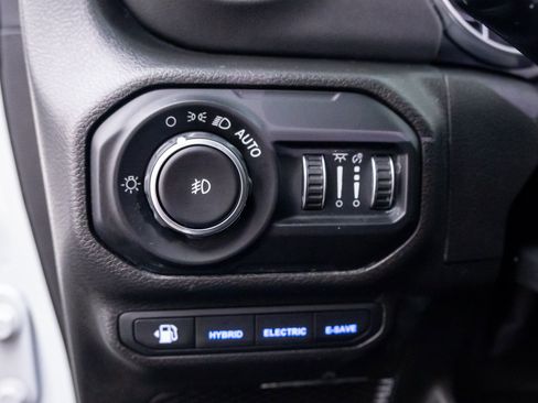 Used 2021 Jeep Wrangler Unlimited Sahara image 19