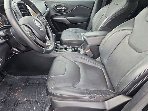 Used 2019 Jeep Cherokee Limited w/ Trailer Tow Group image 34