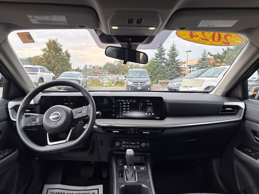 Certified 2026 Nissan Kicks SV w/ SV Premium Package AWD/4WD image 14