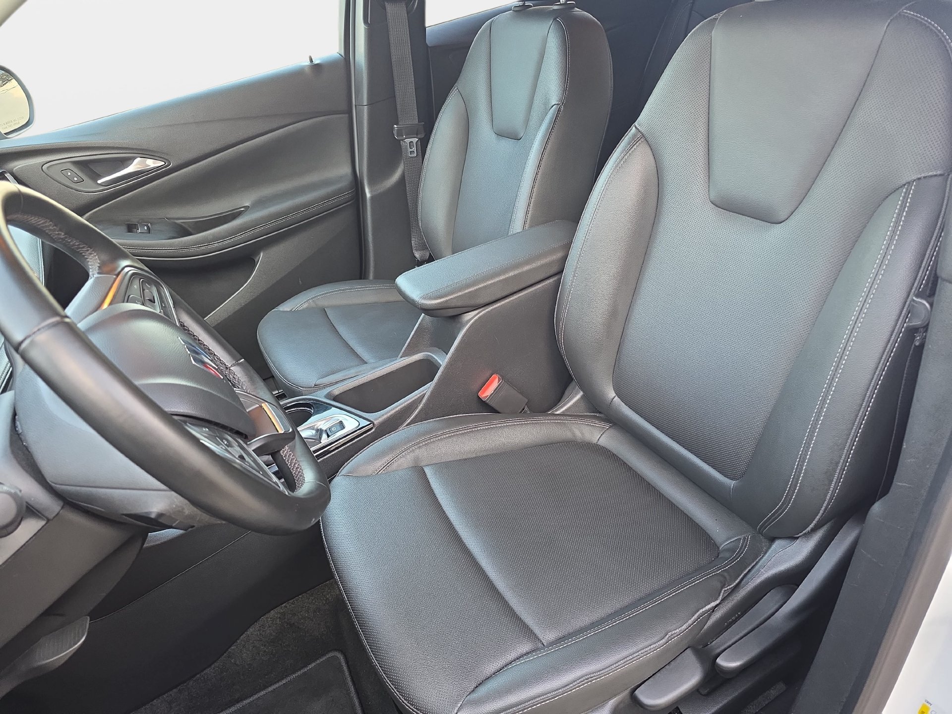 Used 2024 Buick Encore GX Sport Touring AWD/4WD image 14