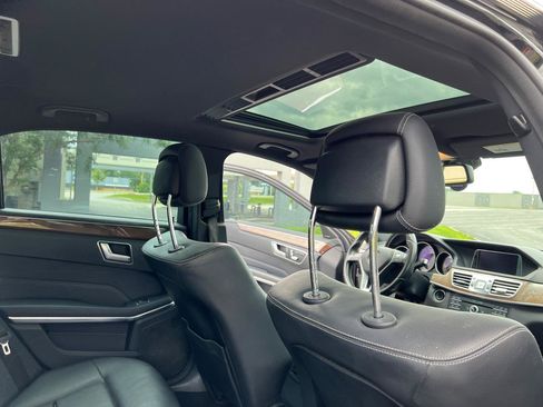 Used 2016 Mercedes-Benz E 350 Sedan w/ Premium Package image 27