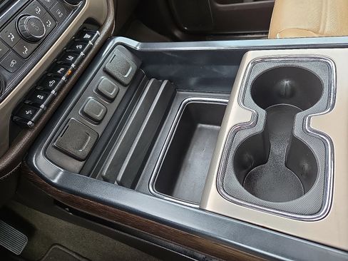 Used 2017 GMC Sierra 2500 Denali w/ Duramax Plus Package image 25