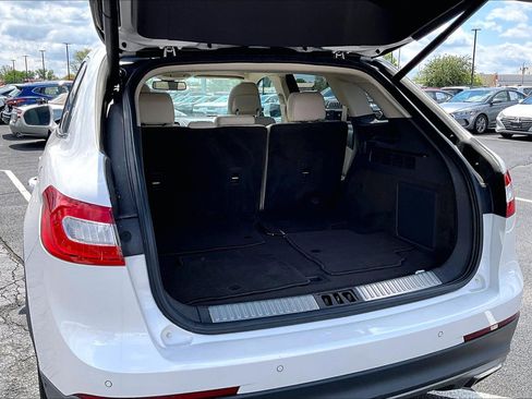 Used 2018 Lincoln MKX Reserve w/ Driver Assistance Package AWD/4WD image 19