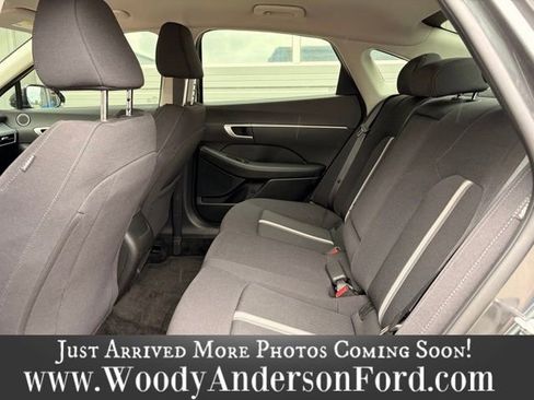 Used 2025 Hyundai Sonata SEL FWD image 8