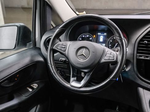 Used 2021 Mercedes-Benz Metris image 19