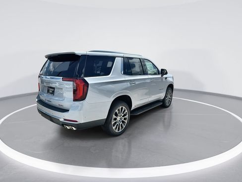 New 2026 GMC Yukon Denali w/ Advanced Technology Package AWD/4WD image 8