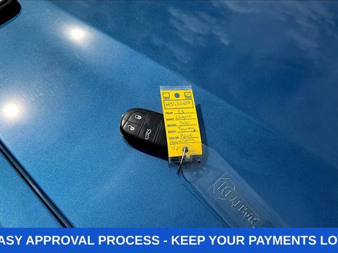Used 2023 Chrysler 300 Touring w/ Sport Appearance Package RWD image 38