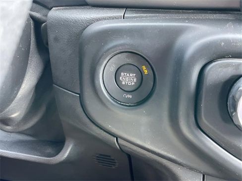 Used 2020 Jeep Wrangler Sport image 19