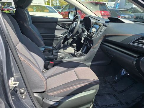 Used 2021 Subaru Crosstrek 2.0i Premium AWD/4WD image 11